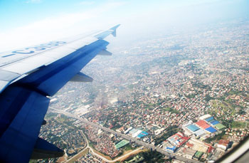 Манила из самолета